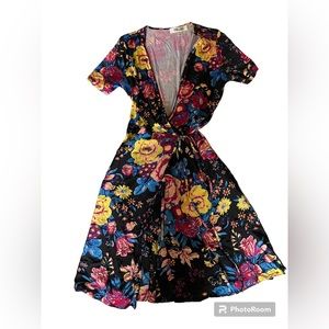 Diane Von Furstenburg Floral Wrap dress